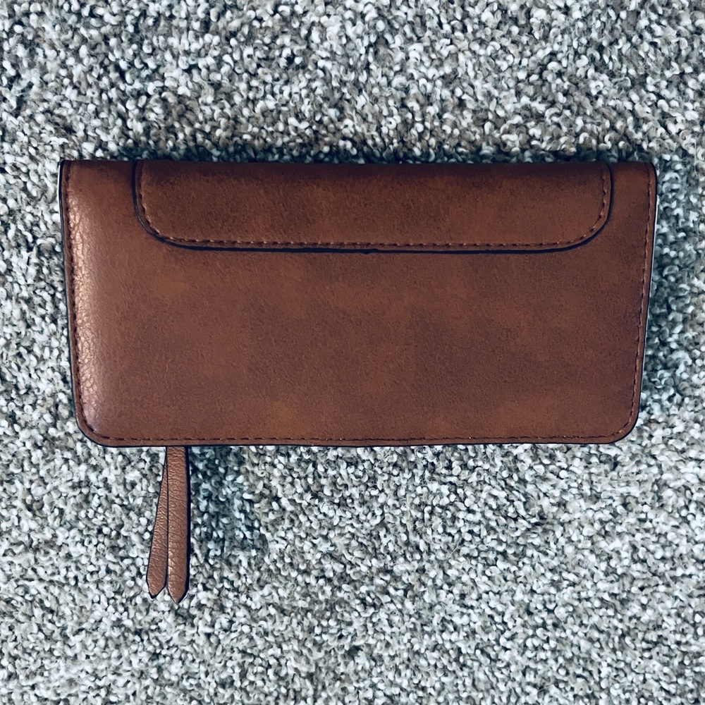 Sonoma Brown Leather Wallet with Elegant Design